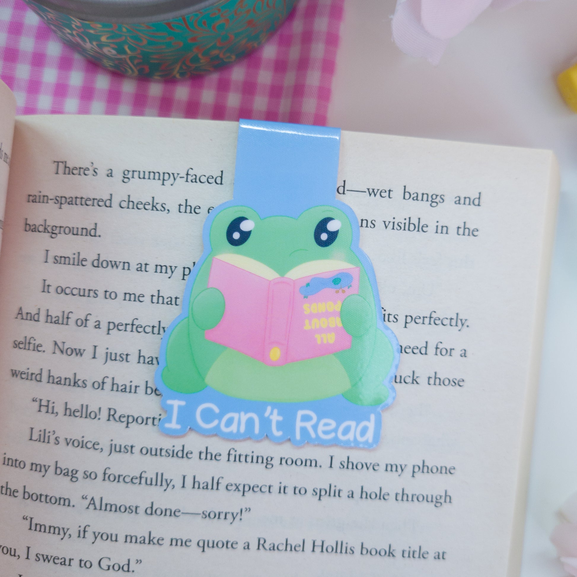 Fribbit the frog magnetic bookmar, featuring the text "I can't read"