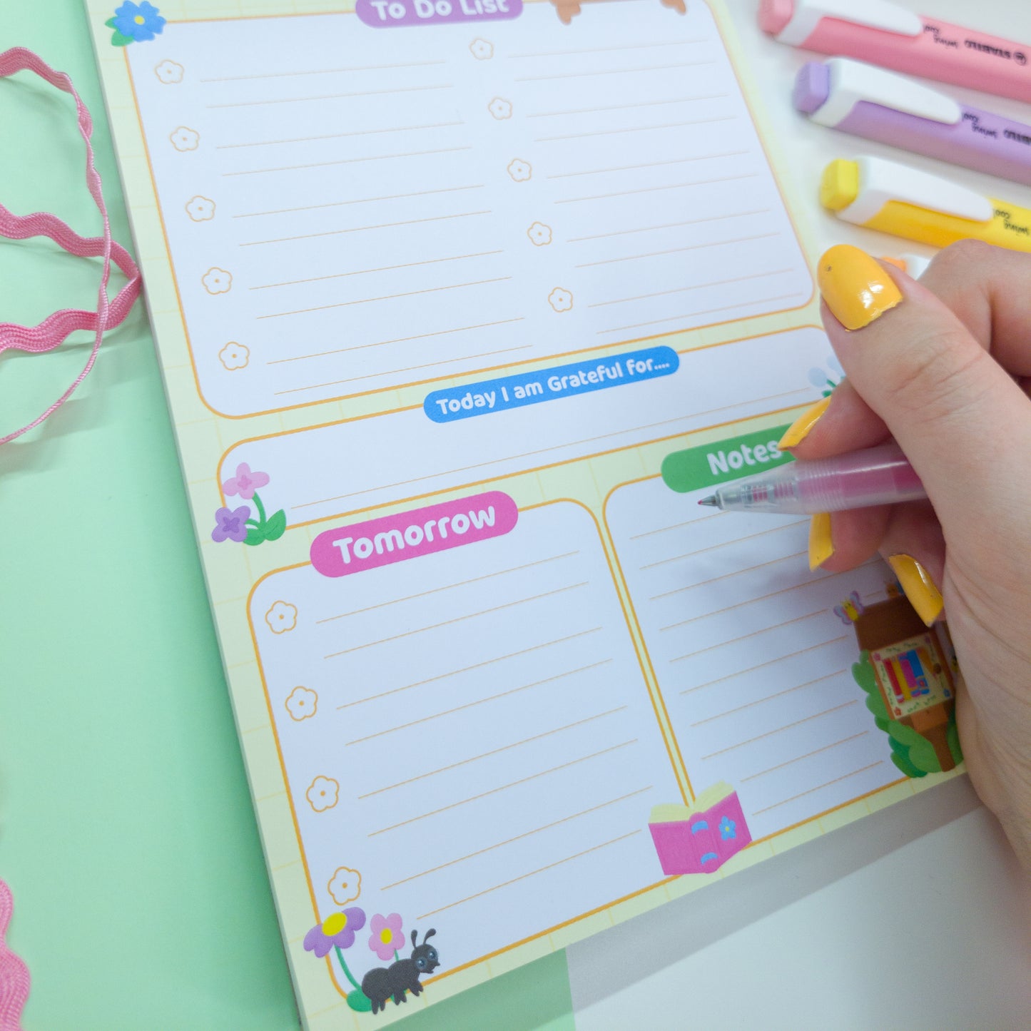 A5 notepad daily planner, bookish bugs planner